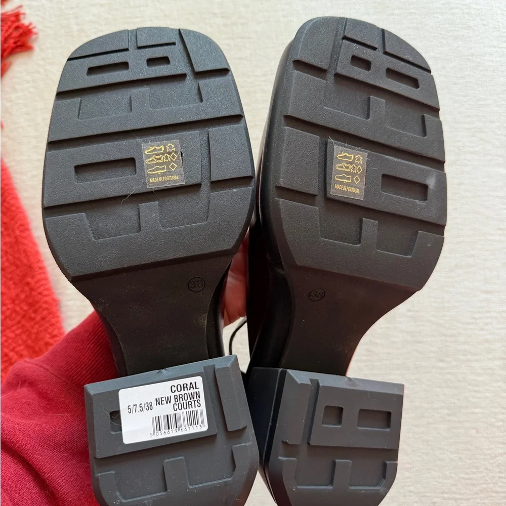 Miista E8 Coral Mary Janes in Burgundy / New Brown - Picture 9 of 10